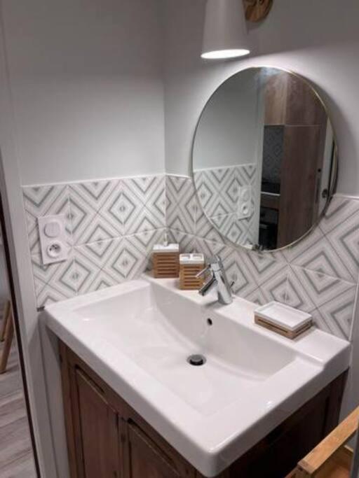 Proche Gare, Cosy, Courte Et Moyenne Duree Apartment Белгард-сюр-Валсерин Екстериор снимка